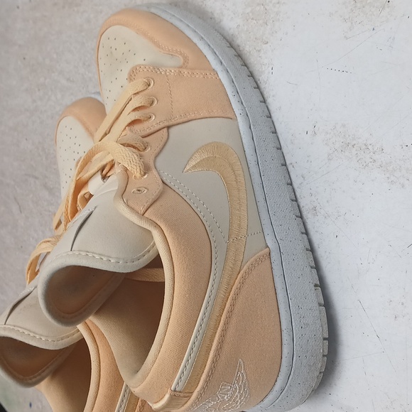 Jordan 1s - Picture 3 of 7